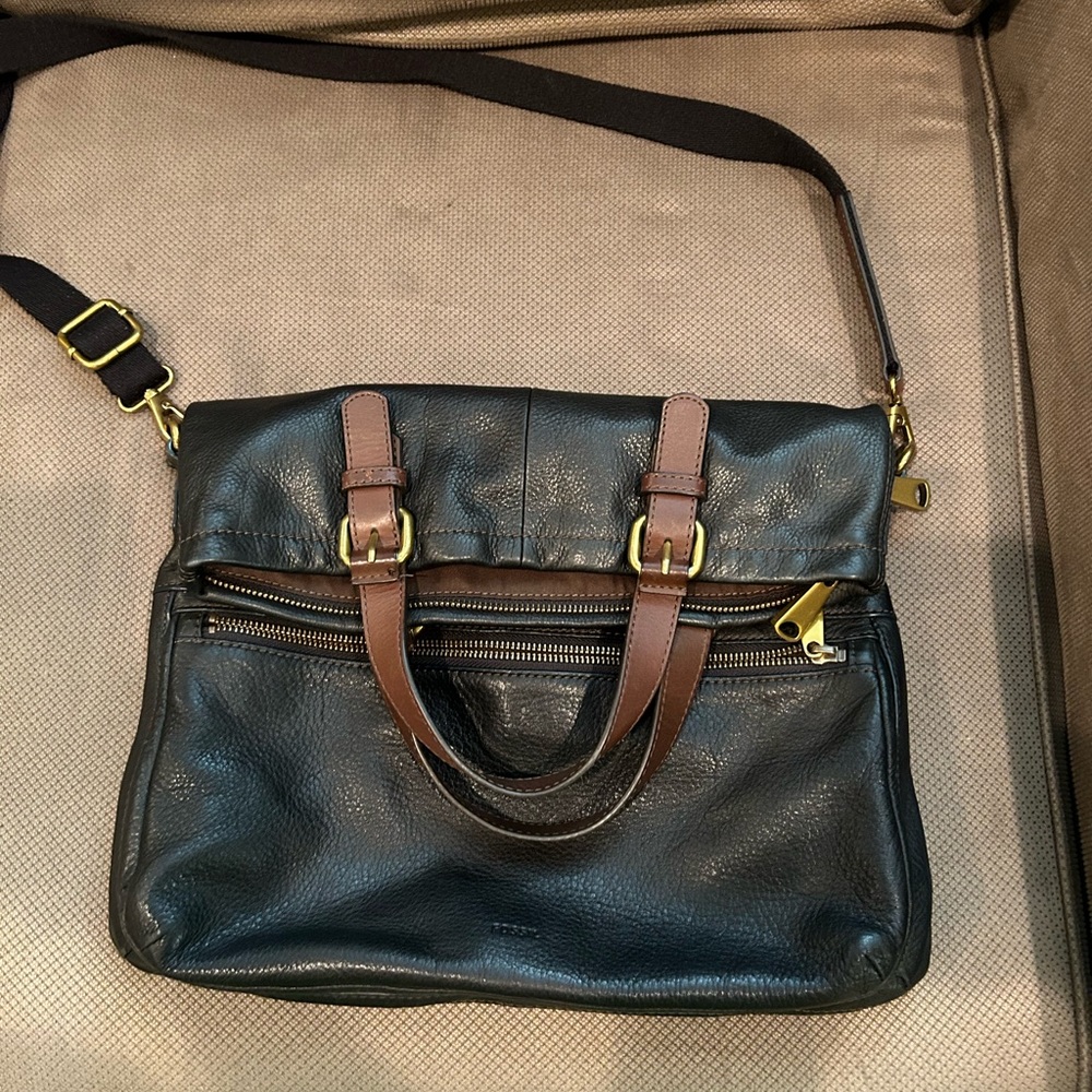 Fossil Explorers fold over crossbody bag